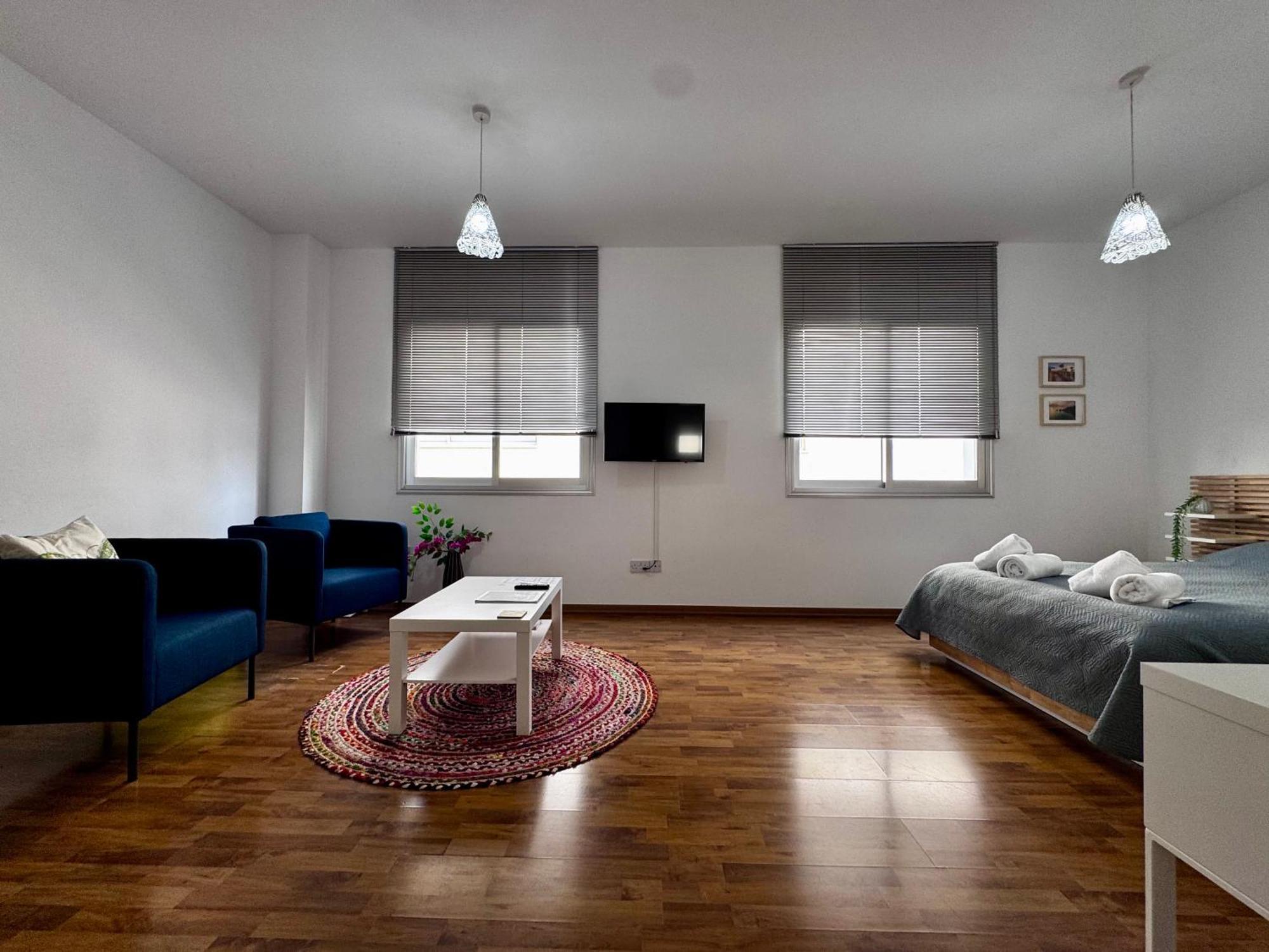 Lovely Studio Apartment In Pafos エクステリア 写真