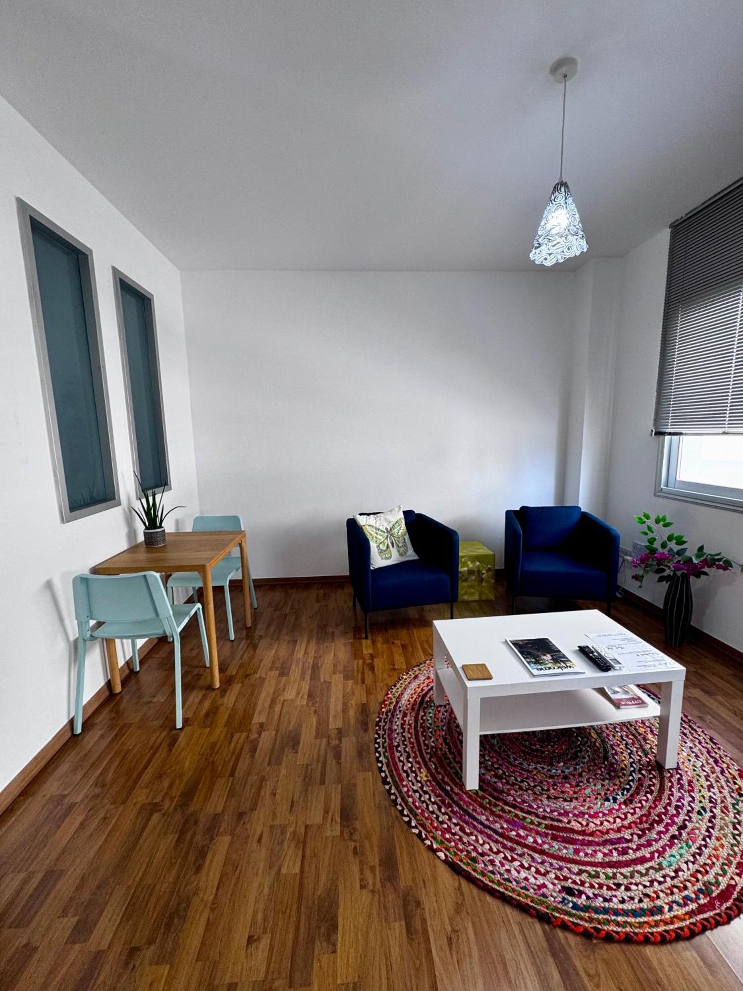 Lovely Studio Apartment In Pafos エクステリア 写真